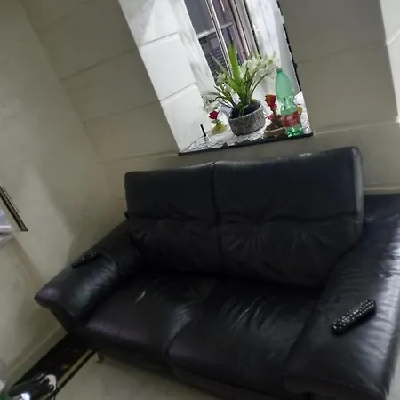 D10S House